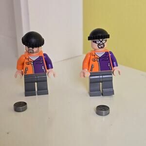 Lego Henchmen minifigures lot of 2. Plus two coins